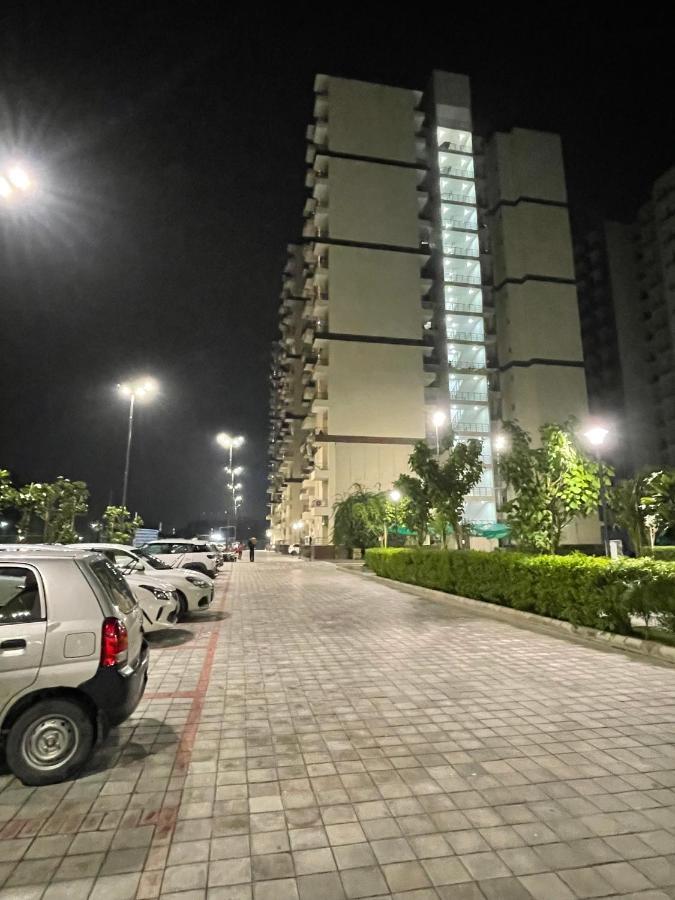 Alankrita Homes Лакхнау Экстерьер фото